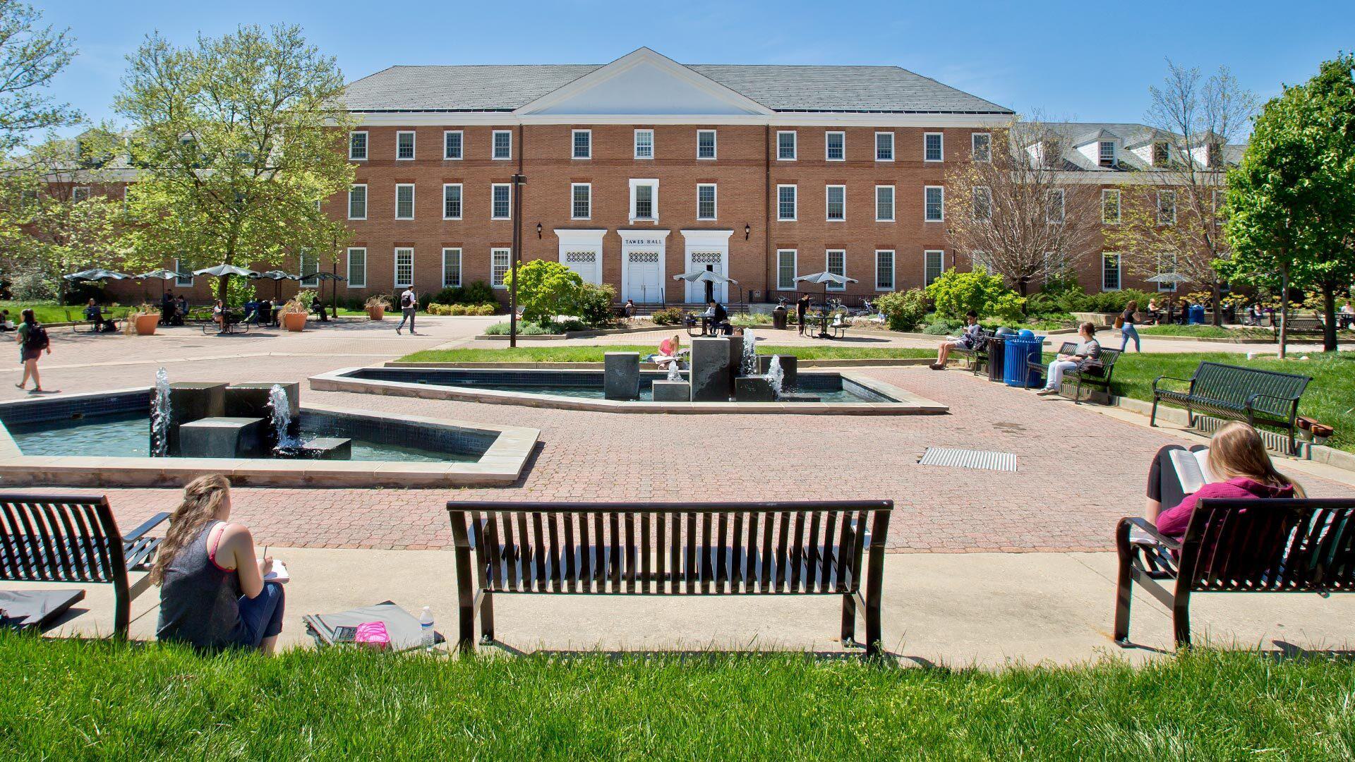 Tawes Courtyard 04202016 1315 min