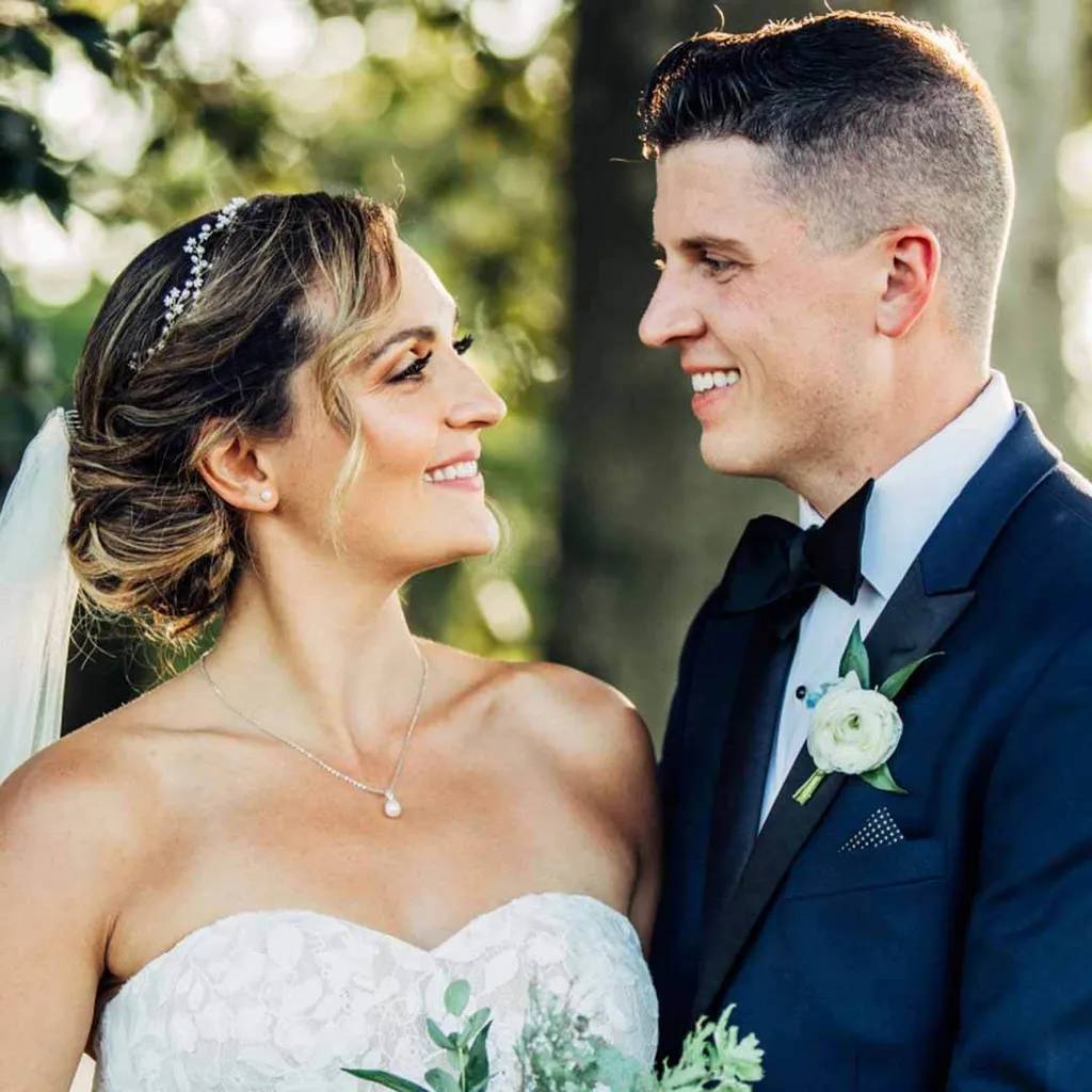 Wedding photo of Joe Danczuk ’15 and Christina Germano Danczuk ’15