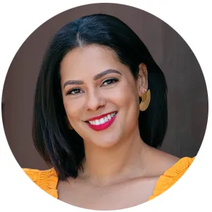 Jordana Moore Saggese headshot