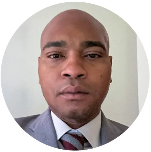 Kenan Zamore headshot