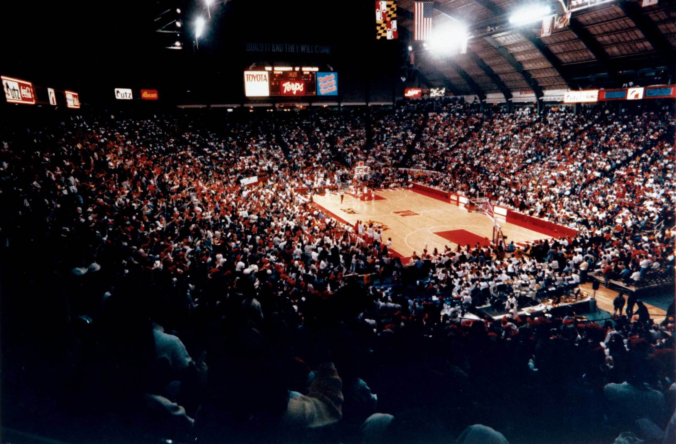 Womens bball sellout XS6 M6143