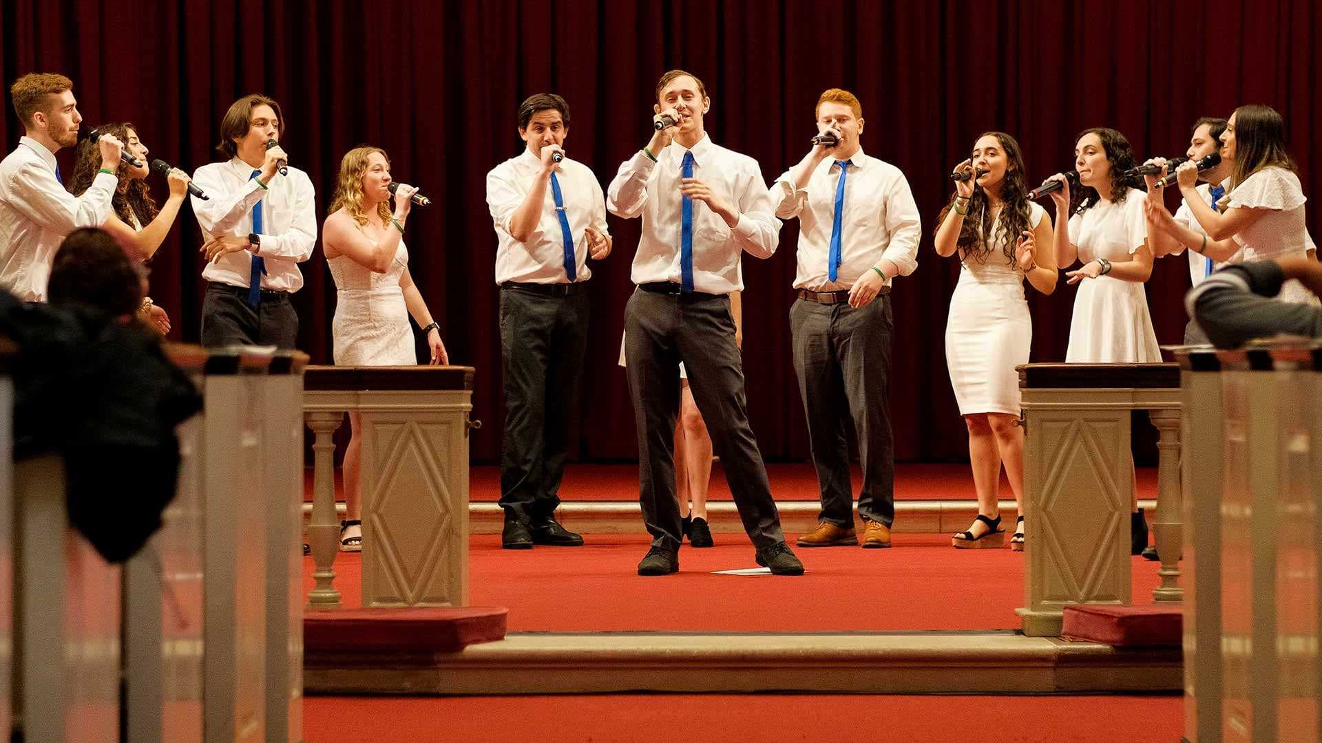 Kol Sasson a cappella group performs